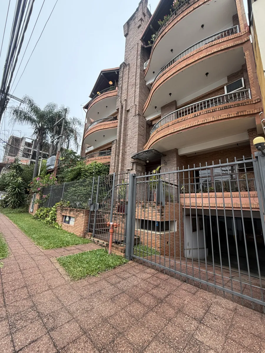 Alquilo Dpto semi amoblado en Villa Morra!!! - en Alquiler - Asunción — foto principal